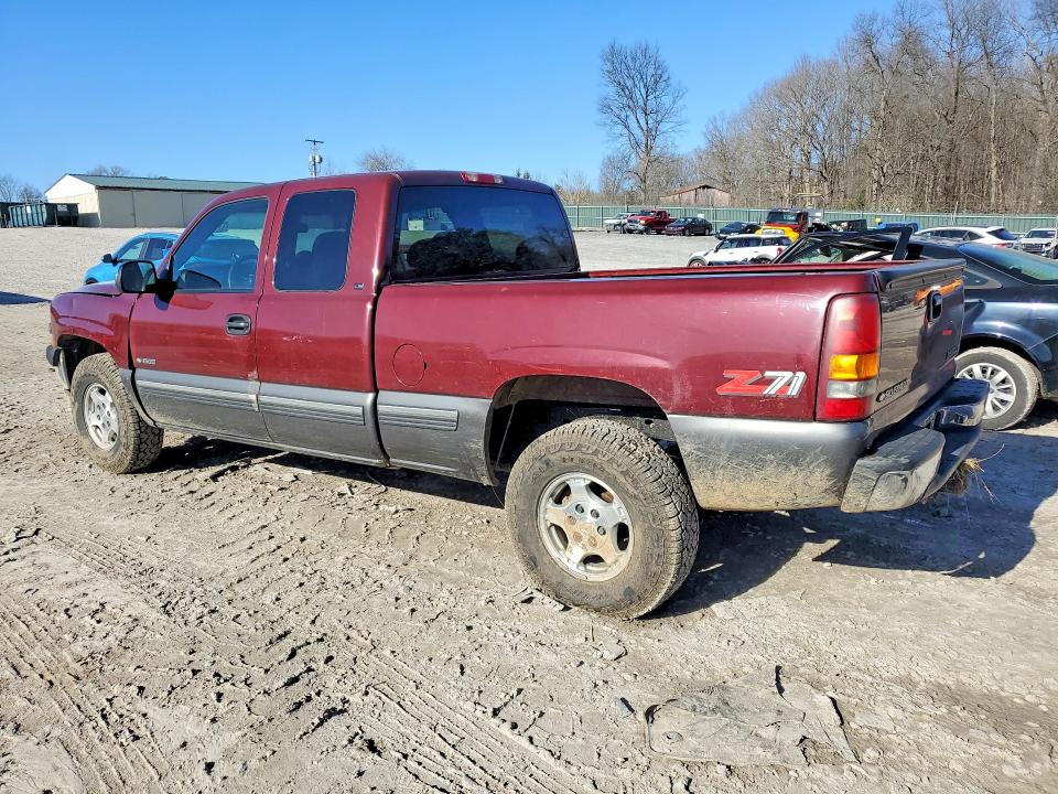 Photo 2 from auction – 1999 CHEVROLET SILVERADO with VIN 1GCEK19T0XE237748