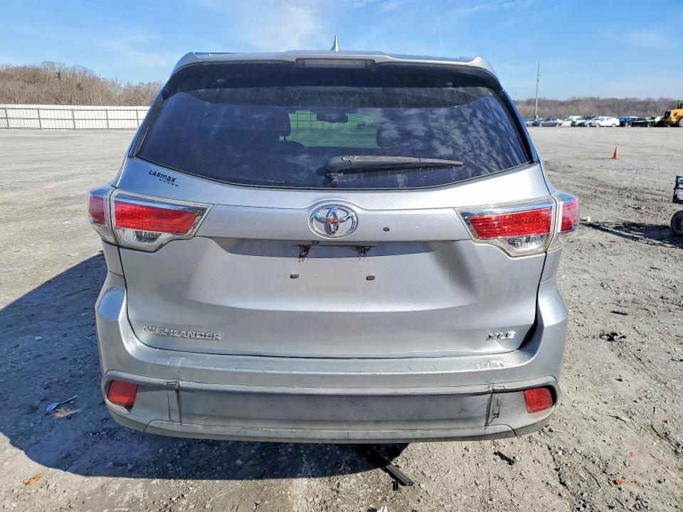Zdjęcie 6 z aukcji – 2016 TOYOTA HIGHLANDER z VIN 5TDKKRFH9GS154492