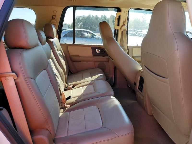 Photo 11 from auction – 2006 FORD EXPEDITION with VIN 1FMPU17576LA22591