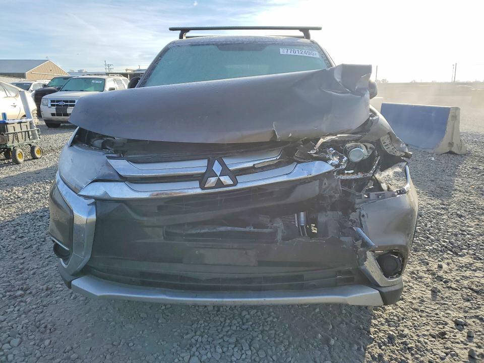 Photo 5 from auction – 2018 MITSUBISHI OUTLANDER with VIN JA4AZ3A33JZ023462