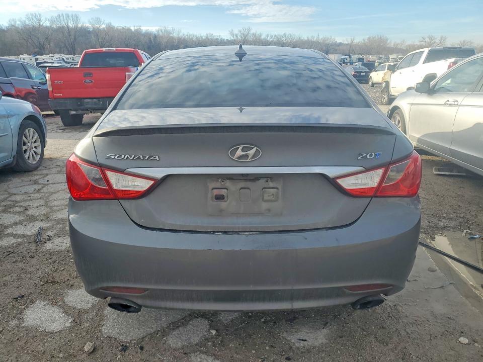 Photo 6 from auction – 2013 HYUNDAI SONATA SE with VIN 5NPEC4AB1DH676096
