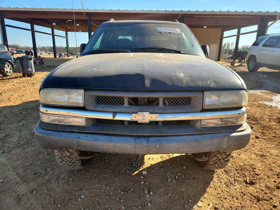 Photo 5 from auction – 2004 CHEVROLET S 10 with VIN 1GCDT13X04K133147