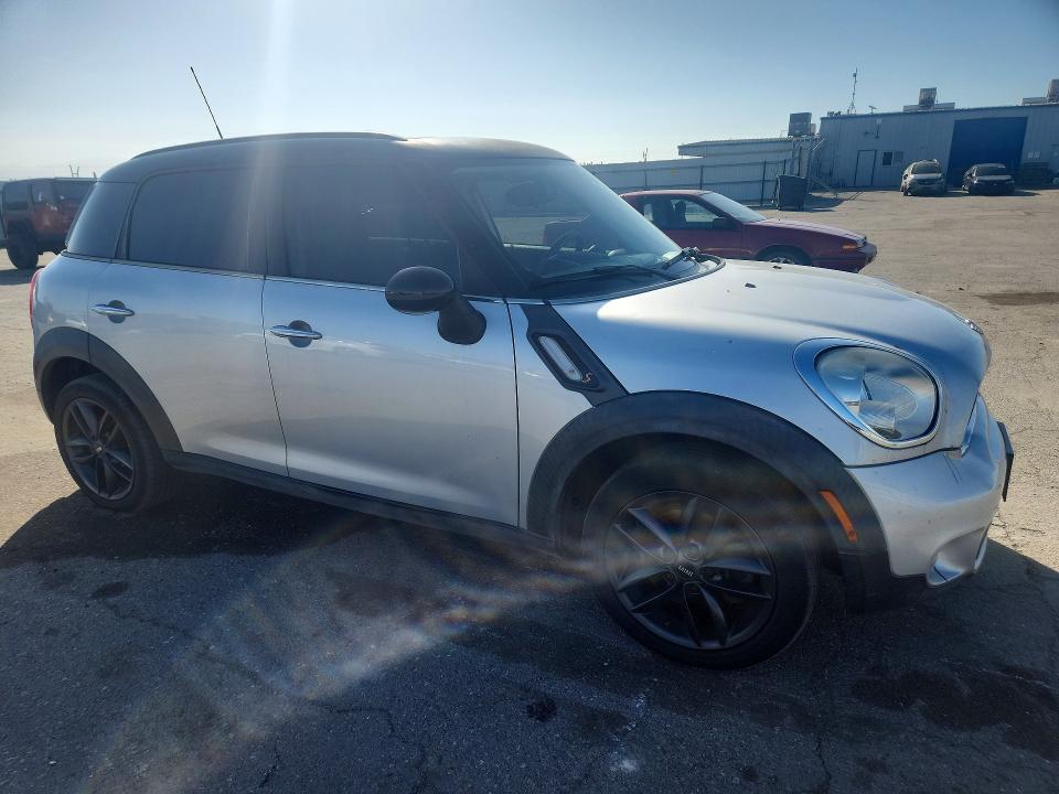 Photo 4 from auction – 2011 MINI COOPER S C with VIN WMWZC3C58BWL79219