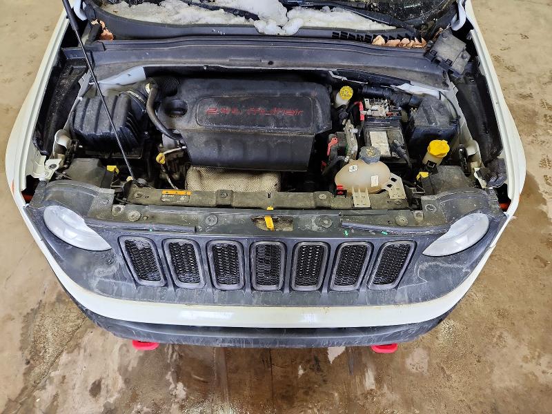 Photo 11 from auction – 2017 JEEP RENEGADE with VIN ZACCJBCB3HPF21044