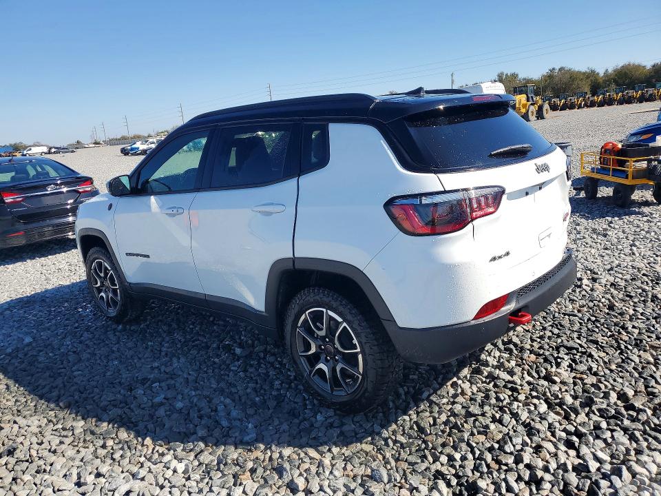 Photo 2 from auction – 2026 JEEP COMPASS TR with VIN 3C4NJDDN7TT186191