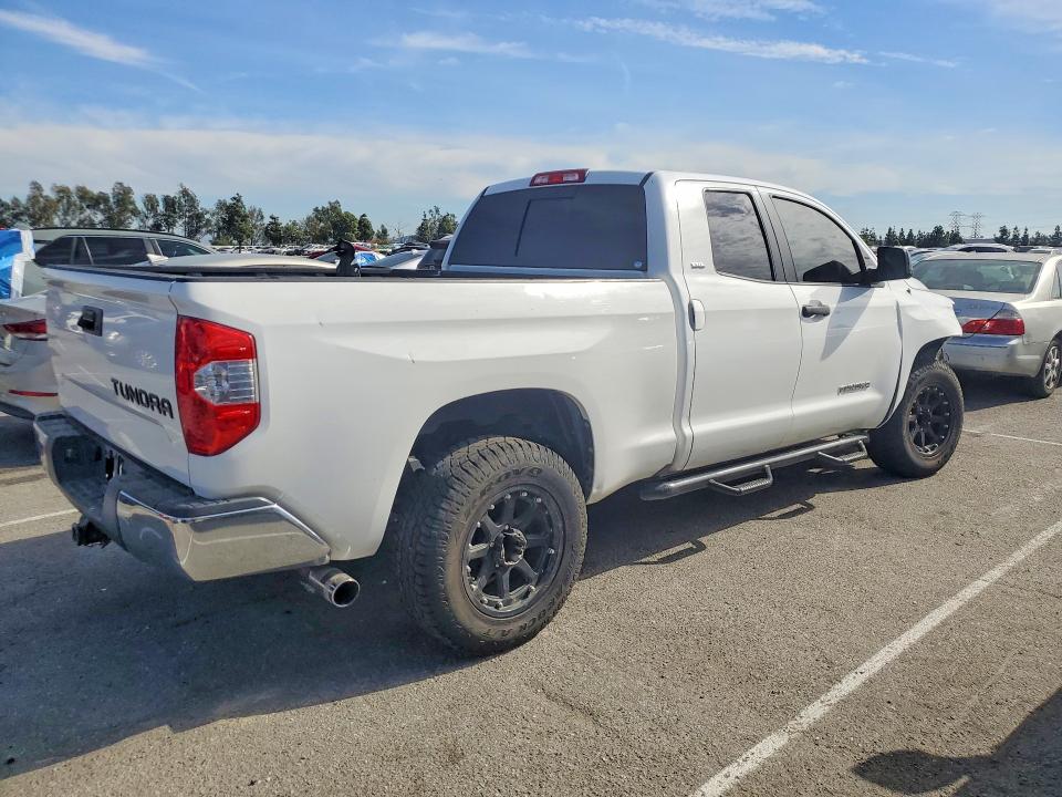 Photo 3 from auction – 2015 TOYOTA TUNDRA DOU with VIN 5TFRM5F17FX089025