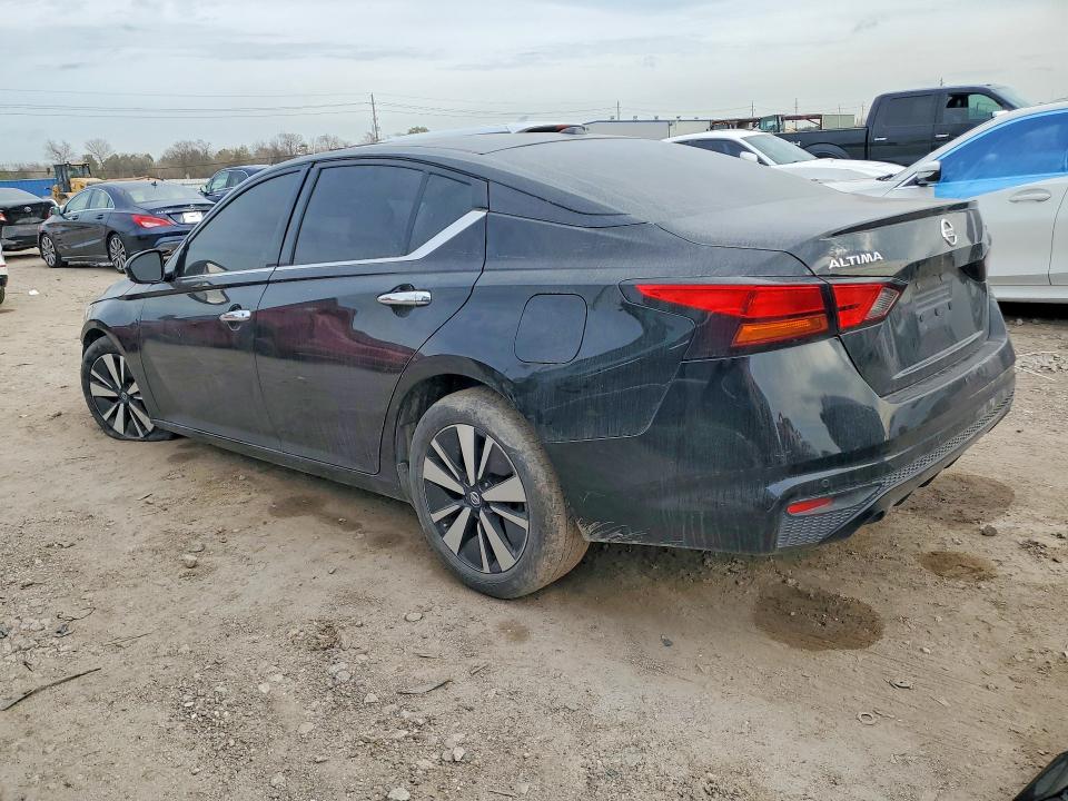 Photo 2 from auction – 2020 NISSAN ALTIMA with VIN 1N4BL4EV8LC136672