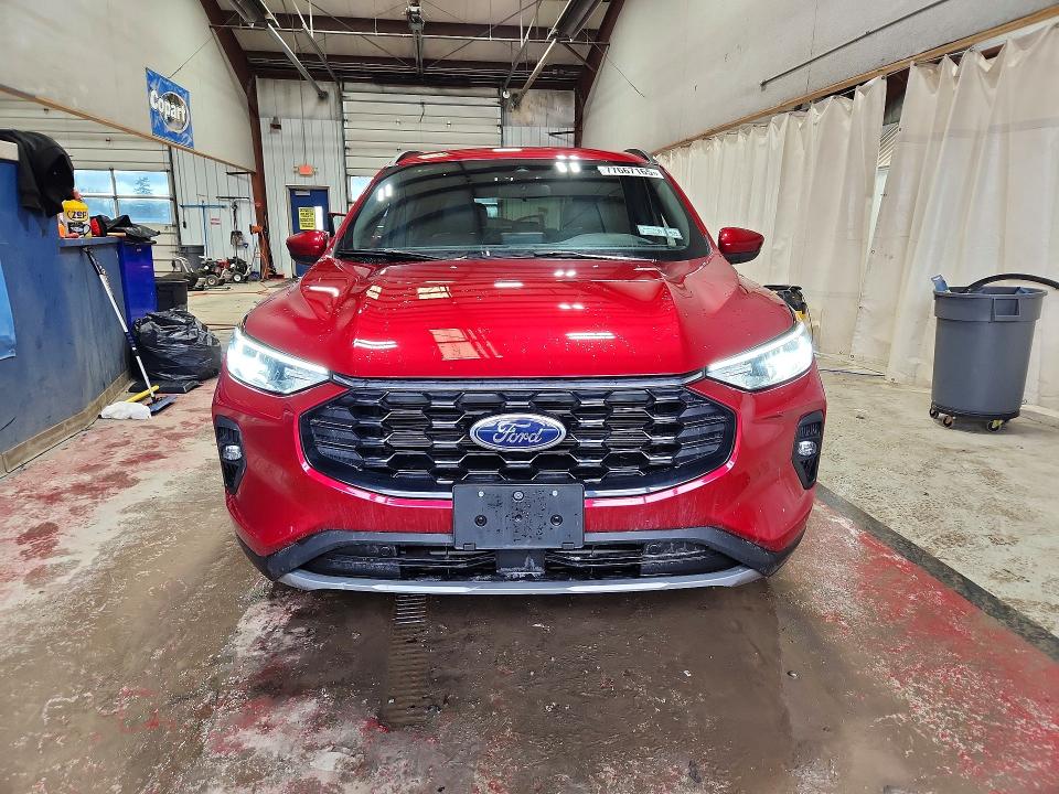 Photo 5 from auction – 2025 FORD ESCAPE with VIN 1FMCU9NA2SUA72624