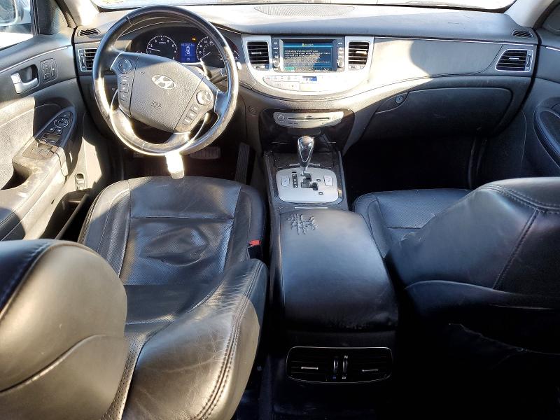 Photo 8 from auction – 2013 HYUNDAI GENESIS with VIN KMHGC4DD0DU240394