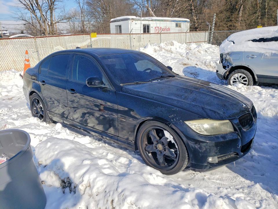 Photo 4 from auction – 2010 BMW 328 XI with VIN WBAPK7C50AA459708