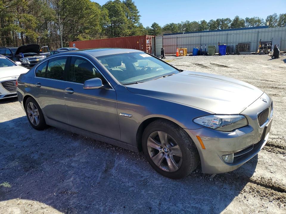 Photo 4 from auction – 2013 BMW 528 XI with VIN WBAXH5C57DD114245