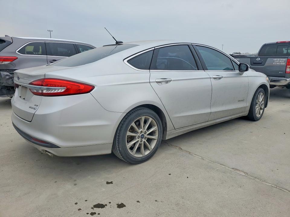 Photo 3 from auction – 2017 FORD FUSION SE with VIN 3FA6P0LU9HR165339