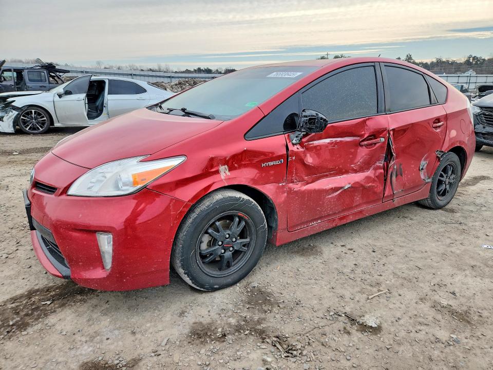 TOYOTA PRIUS 2015 with VIN JTDKN3DU3F0405786 - Photo from auction