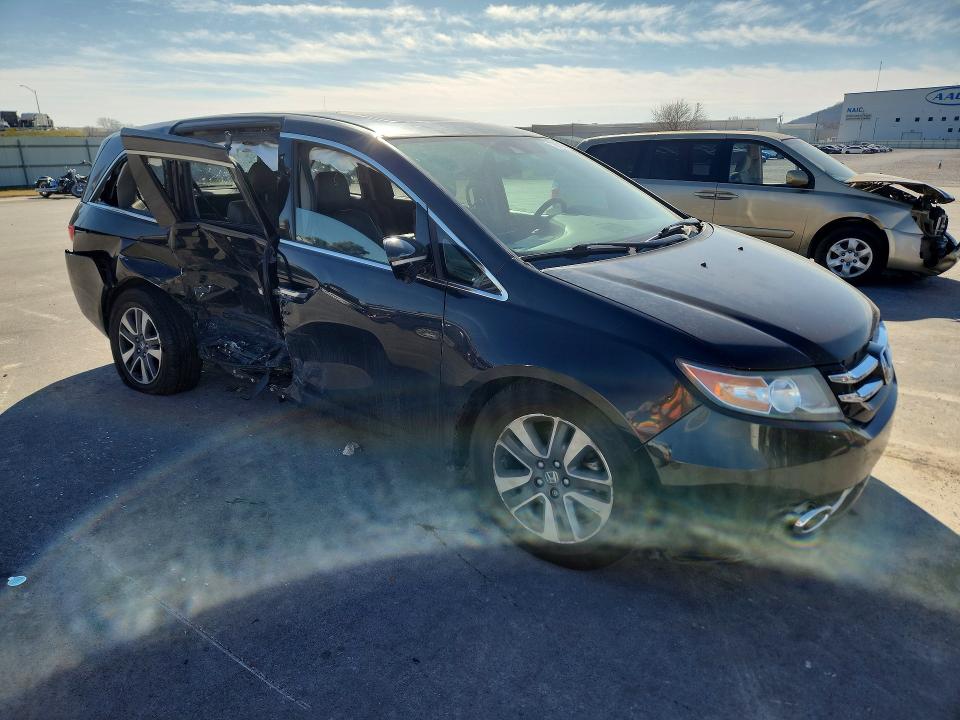 Photo 4 from auction – 2015 HONDA ODYSSEY with VIN 5FNRL5H92FB102747