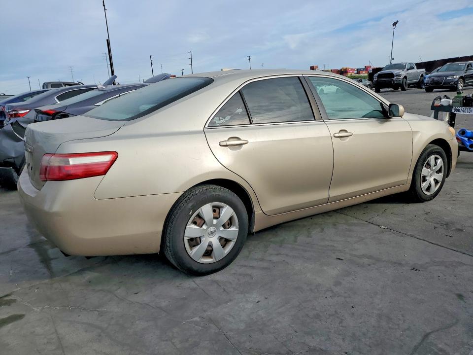 Photo 3 from auction – 2007 TOYOTA CAMRY CE with VIN 4T1BE46K07U185515