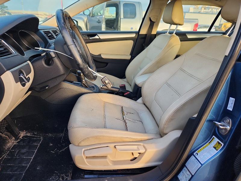 Photo 7 from auction – 2017 VOLKSWAGEN JETTA with VIN 3VWDB7AJ5HM226343