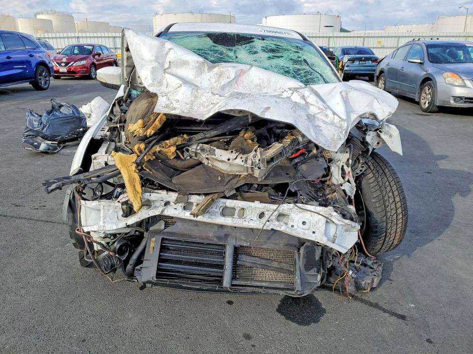 Photo 5 from auction – 2014 FORD FOCUS with VIN 1FADP3K28EL118922