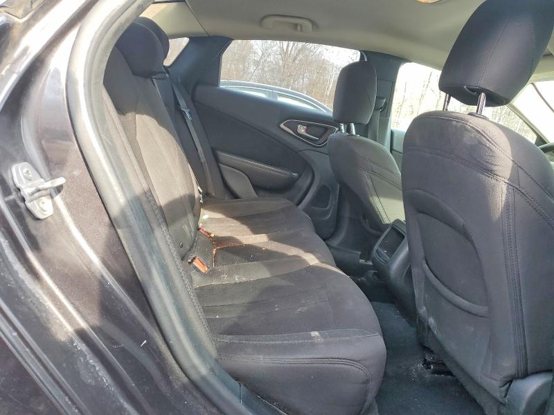 Photo 10 from auction – 2015 CHRYSLER 200 LIMITE with VIN 1C3CCCABXFN562672