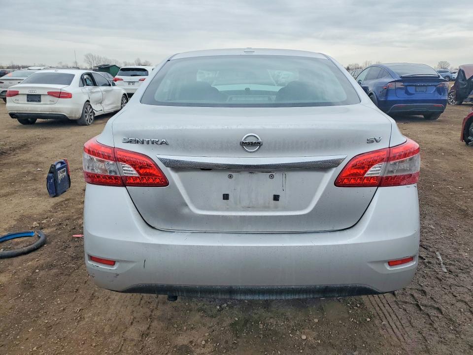 Zdjęcie 6 z aukcji – 2015 NISS SENTRA z VIN 3N1AB7AP3FY277245