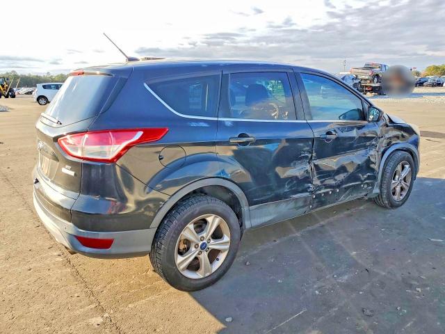 Photo 3 from auction – 2013 FORD ESCAPE SE with VIN 1FMCU0GX6DUD93548