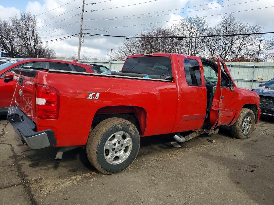 Photo 3 from auction – 2007 CHEVROLET SILVERADO with VIN 1GCEK19C97E503803