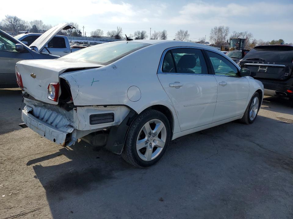 Photo 3 from auction – 2010 CHEVROLET MALIBU with VIN 1G1ZB5EB6AF257048