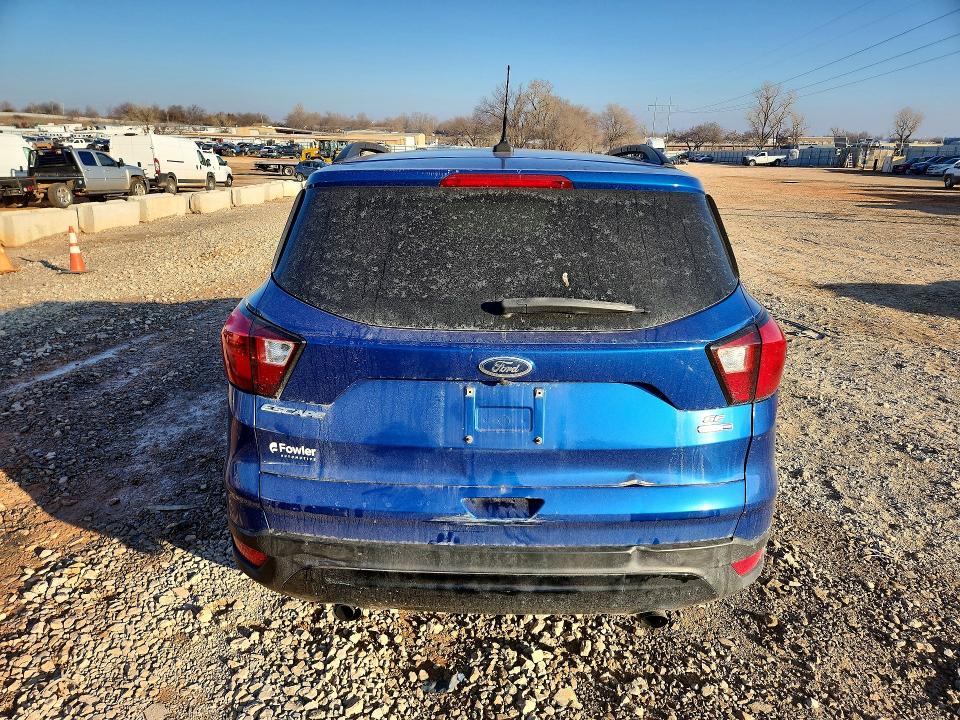Photo 6 from auction – 2019 FORD ESCAPE SE with VIN 1FMCU9GD0KUA41122