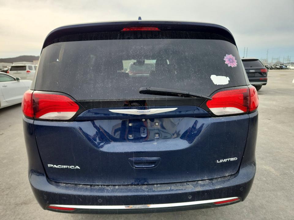 Photo 6 from auction – 2018 CHRYSLER PACIFICA with VIN 2C4RC1GG5JR125364