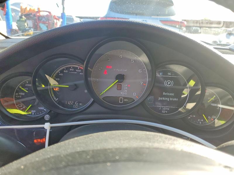 Photo 9 from auction – 2015 PORSCHE PANAMERA with VIN WP0AD2A77FL041622