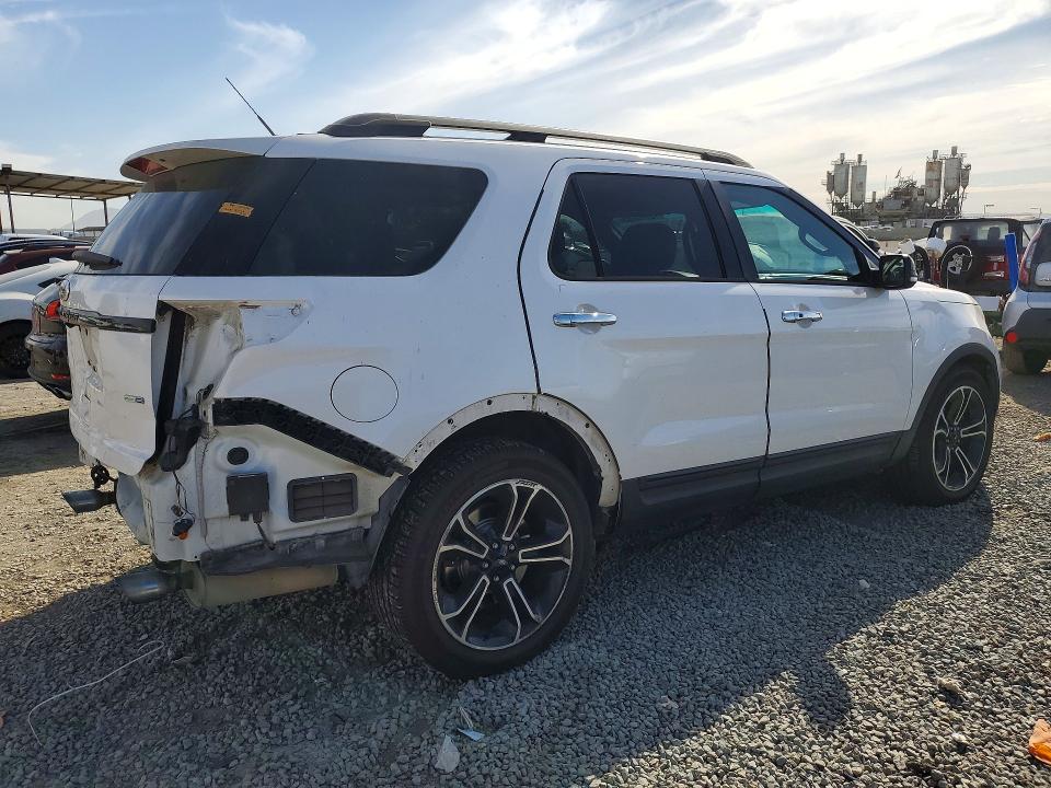 Photo 3 from auction – 2014 FORD EXPLORER S with VIN 1FM5K8GT6EGC06772