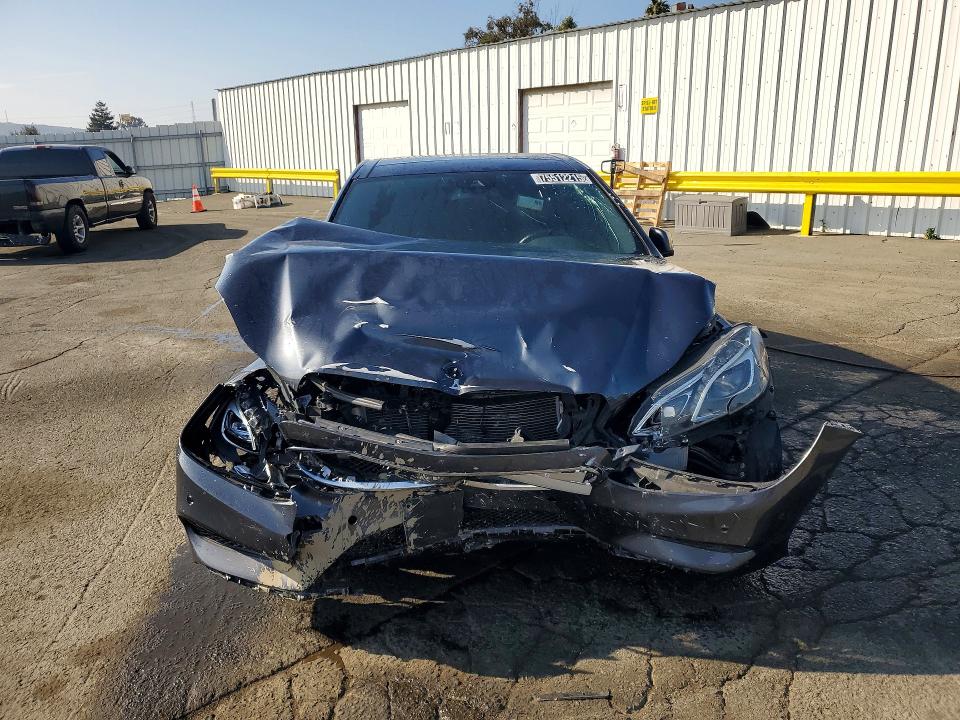 صورة رقم 5 من المزاد - 2016 MERCEDES-BENZ E مع VIN WDDHF6FB2GB189641
