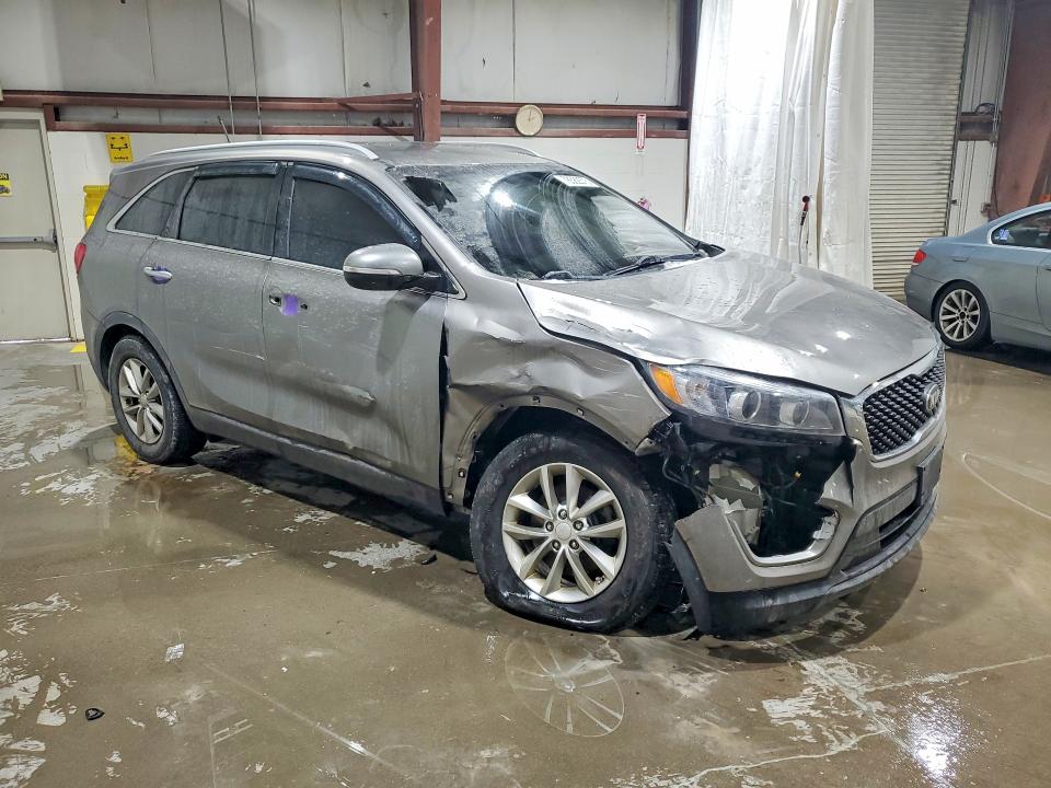 Photo 4 from auction – 2016 KIA SORENTO with VIN 5XYPG4A3XGG184202