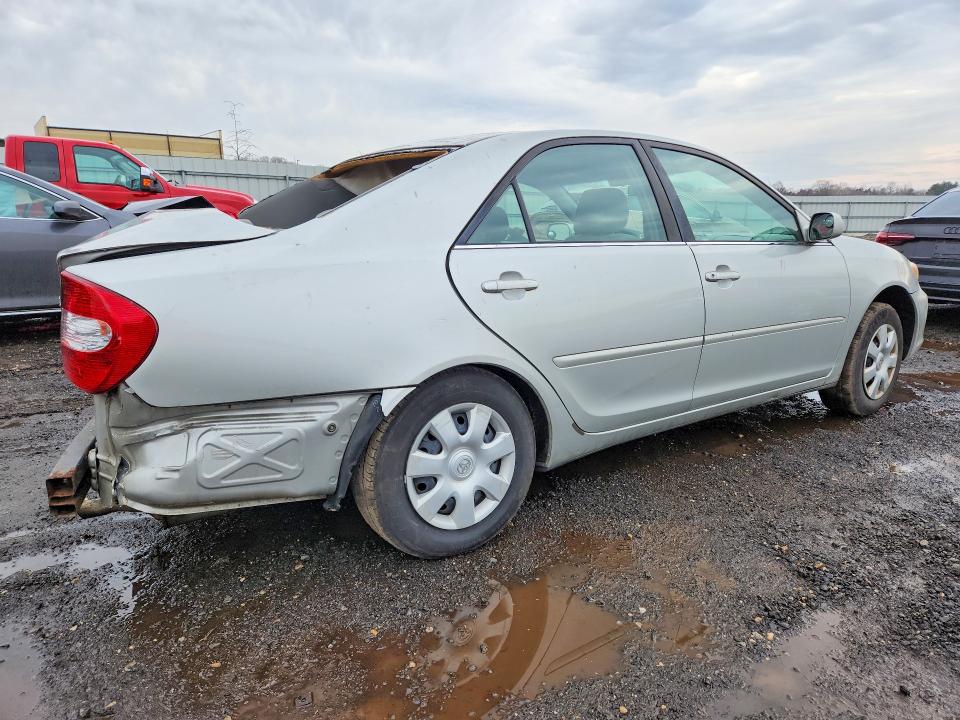 Photo 3 from auction – 2002 TOYOTA CAMRY with VIN 4T1BE32K72U079815