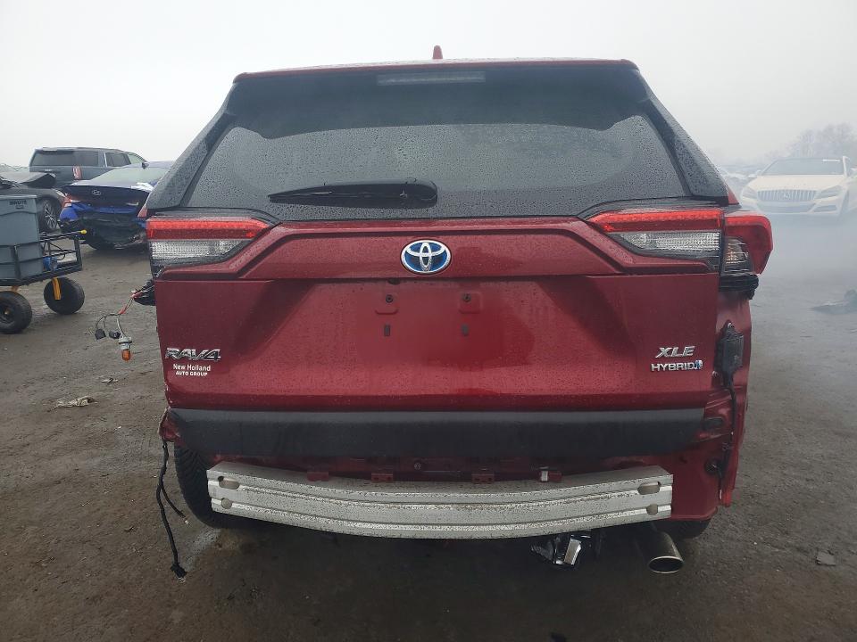 Photo 6 from auction – 2021 TOYOTA RAV4 XLE P with VIN JTMB6RFV5MD013050