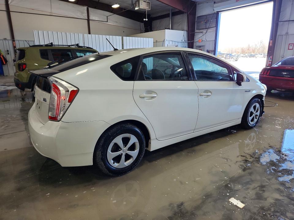 Zdjęcie 3 z aukcji – 2012 TOYOTA PRIUS z VIN JTDKN3DUXC5375510