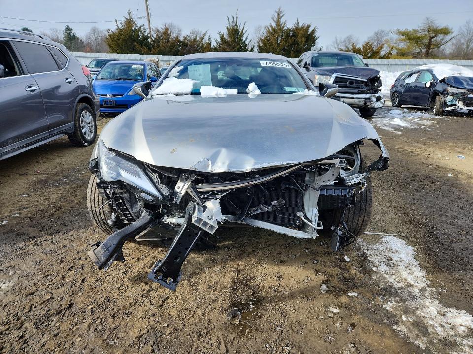 Photo 5 from auction – 2023 LEXUS RC 350 BAS with VIN JTHGZ5DC6P5012218
