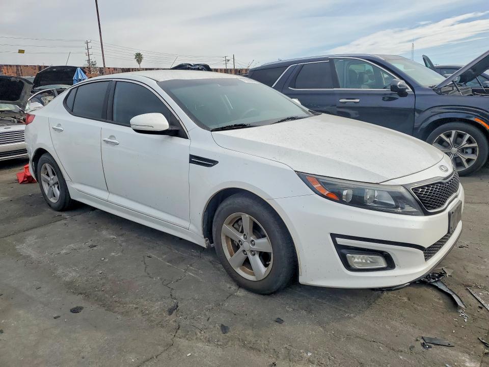 Photo 4 from auction – 2015 KIA OPTIMA LX with VIN 5XXGM4A74FG438243