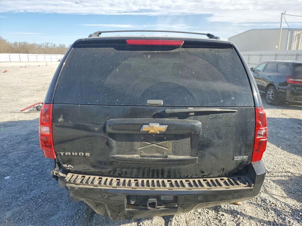 Photo 6 from auction – 2010 CHEVROLET TAHOE with VIN 1GNMCBE3XAR177764