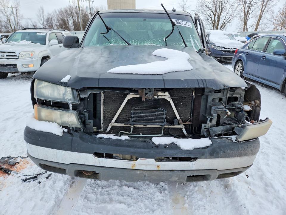 Photo 5 from auction – 2003 CHEVROLET SILVERADO with VIN 2GCEK19T331112979