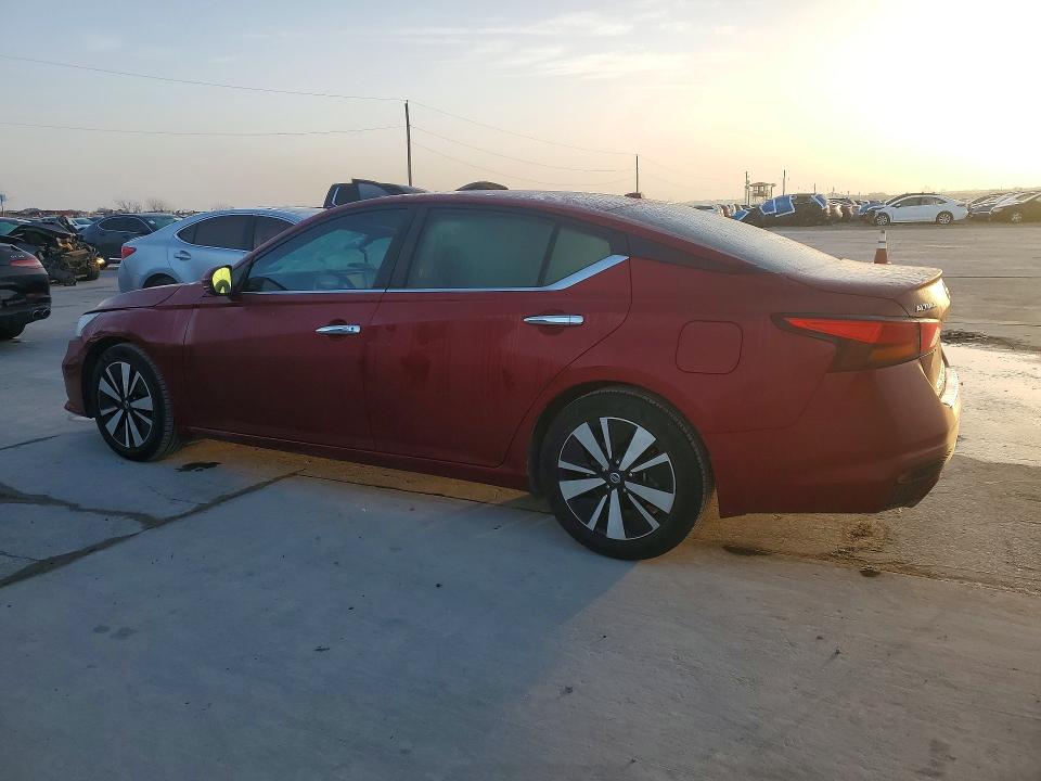 Photo 2 from auction – 2021 NISSAN ALTIMA SV with VIN 1N4BL4DV6MN344153