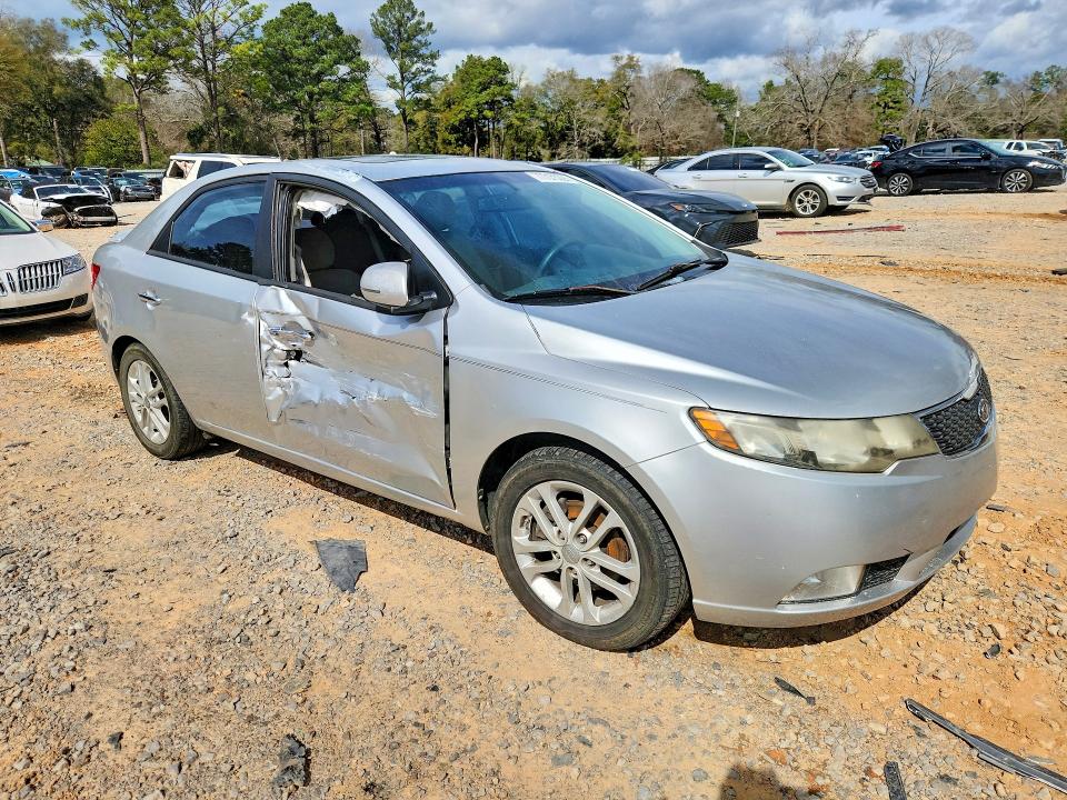 Photo 4 from auction – 2012 KIA FORTE with VIN KNAFU4A25C5631823