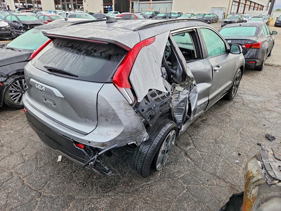 Photo 3 from auction – 2024 KIA NIRO WIND with VIN KNDCR3L14R5122370