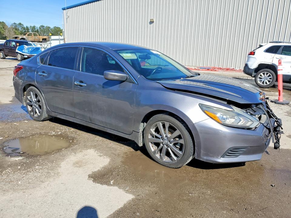 Photo 4 from auction – 2018 NISS ALTIMA with VIN 1N4AL3AP7JC208469