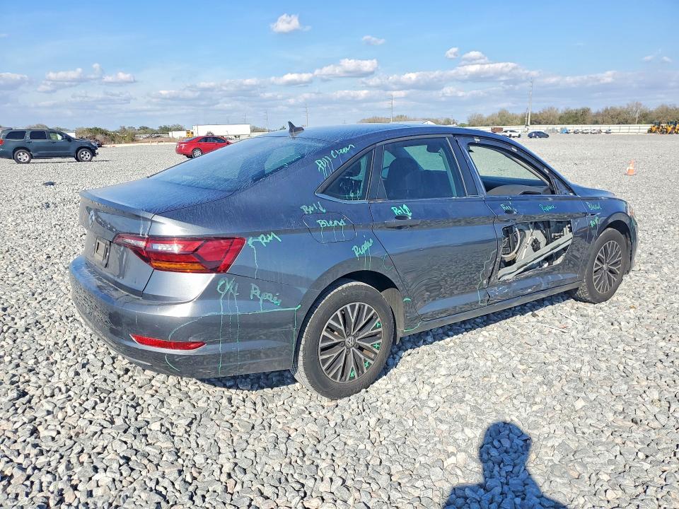 Photo 3 from auction – 2019 VOLKSWAGEN JETTA with VIN 3VWE57BU6KM079543