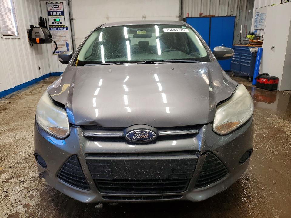 Photo 5 from auction – 2014 FORD FOCUS SE with VIN 1FADP3K27EL163477