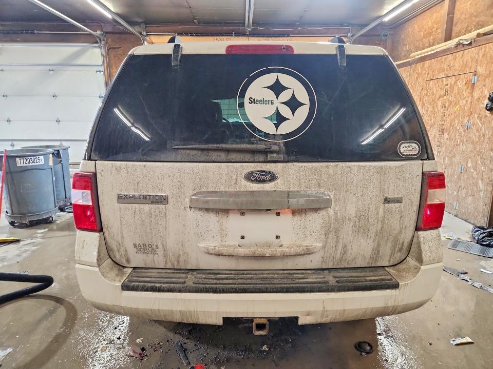 Photo 6 from auction – 2010 FORD EXPEDITION with VIN 1FMJU2A56AEB68255