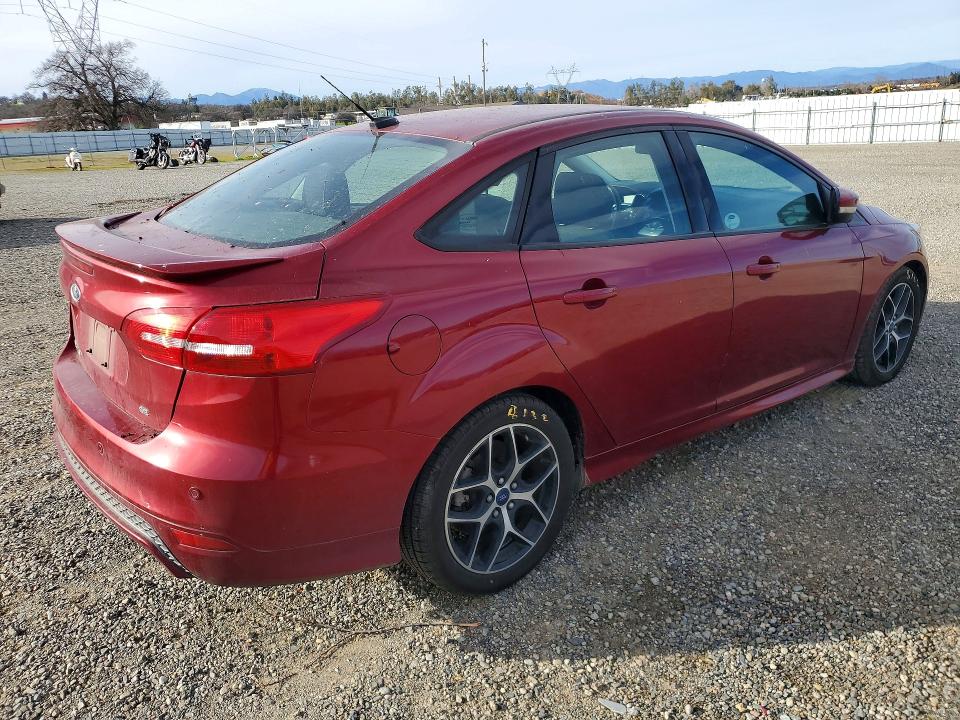 Photo 3 from auction – 2016 FORD FOCUS with VIN 1FADP3F26GL399082