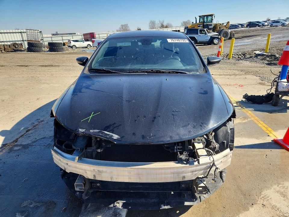Photo 5 from auction – 2016 CHRYSLER 200 with VIN 1C3CCCBB7GN188019