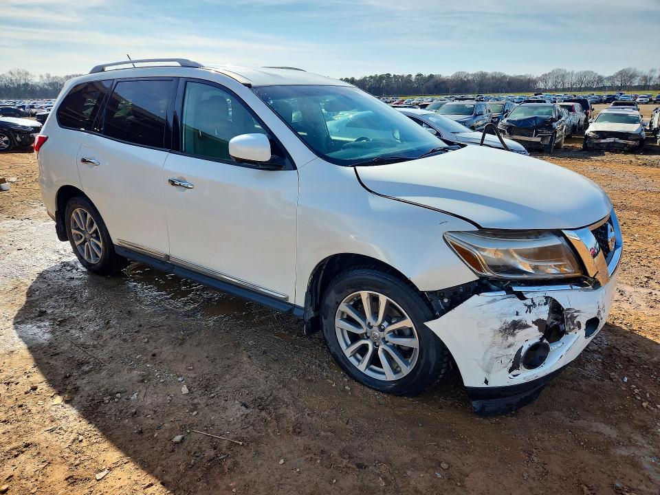 Photo 4 from auction – 2016 NISSAN PATHFINDER with VIN 5N1AR2MN1GC665568