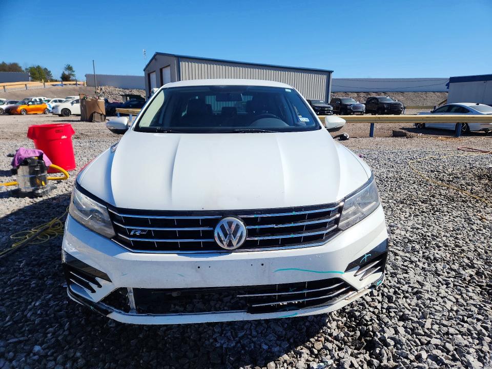 Photo 5 from auction – 2017 VOLKSWAGEN PASSAT with VIN 1VWDT7A3XHC047148